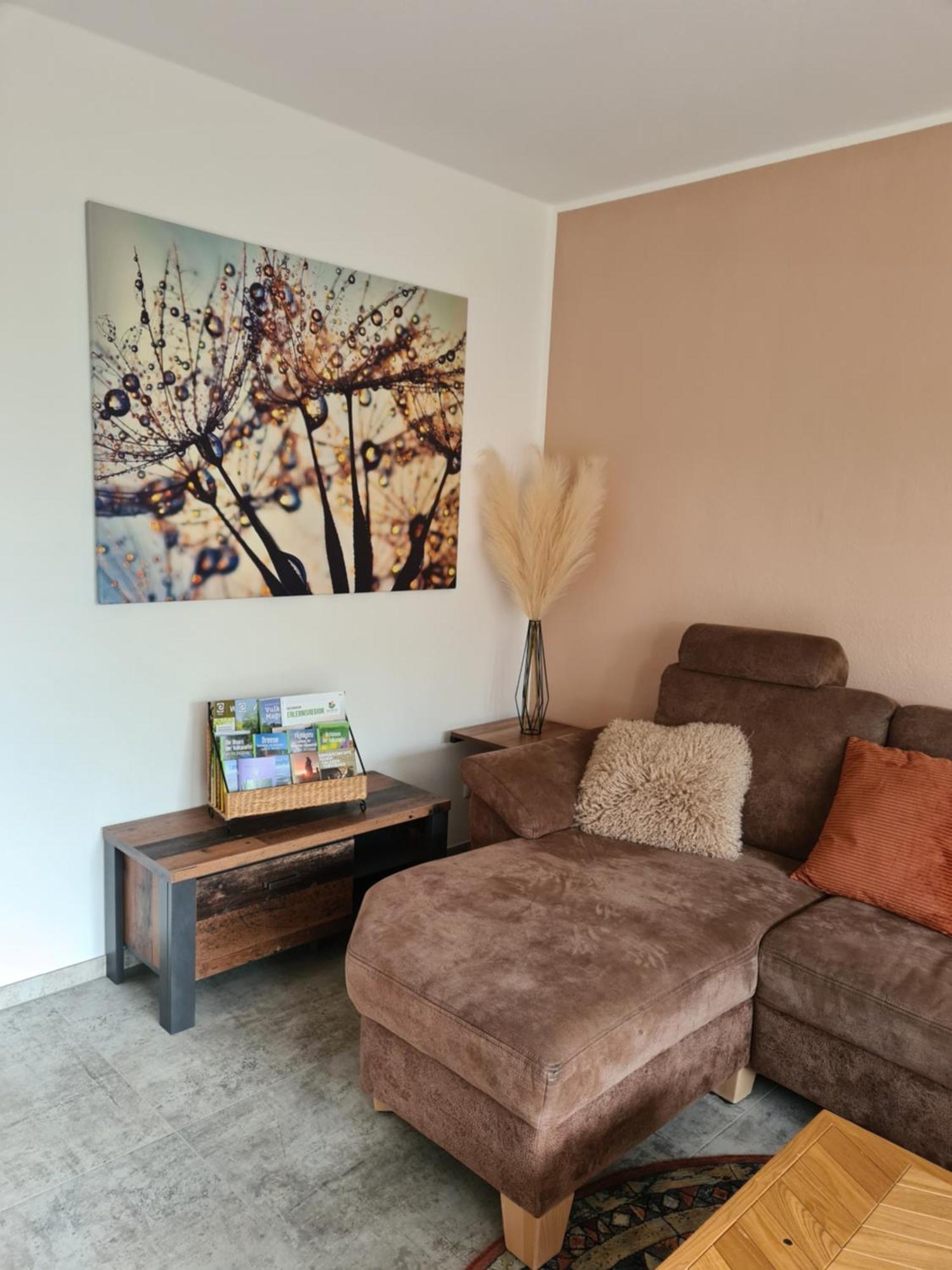 Ferienwohnung Burgblick Pelm Luaran gambar