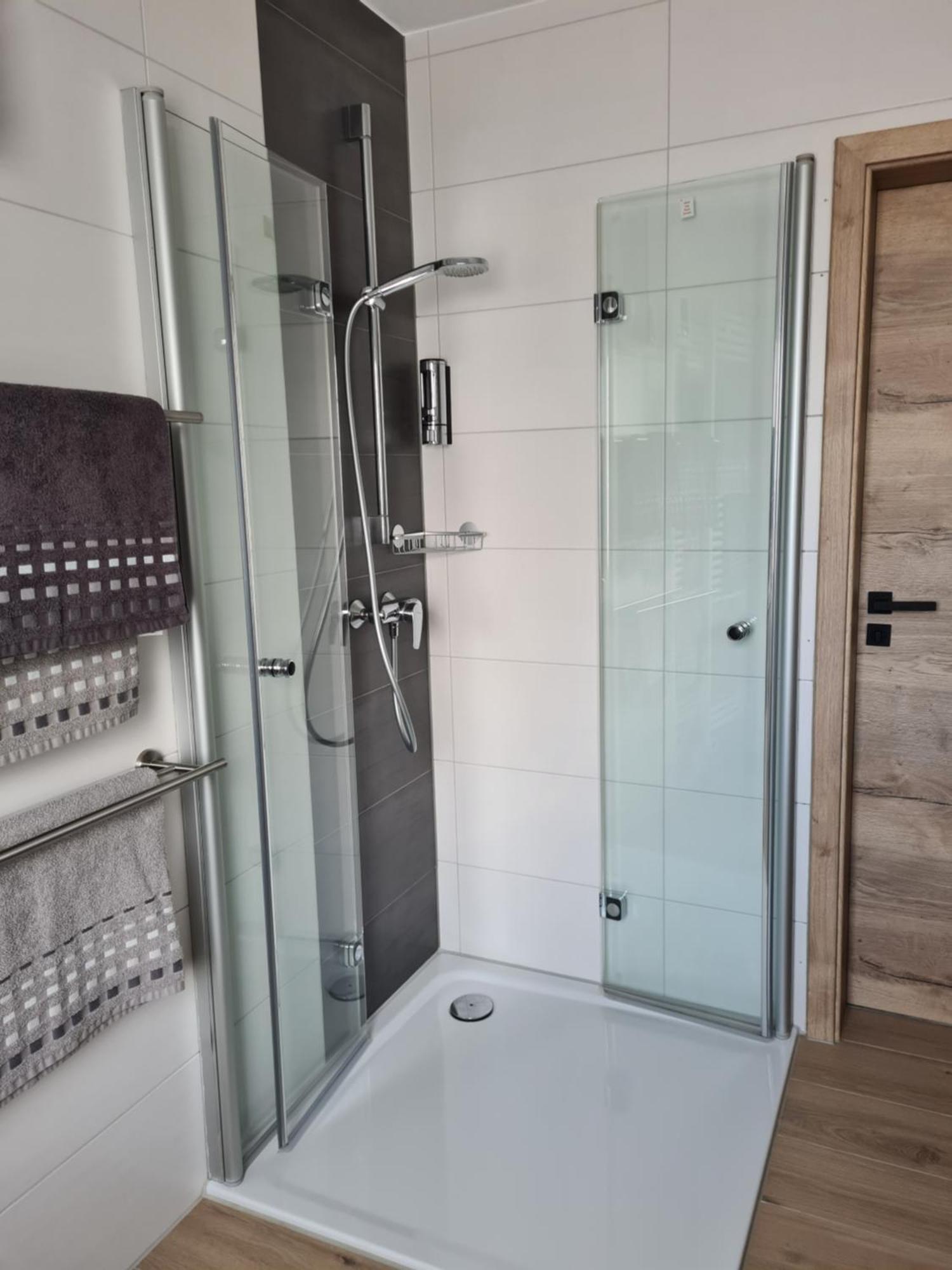 Ferienwohnung Burgblick Pelm Luaran gambar