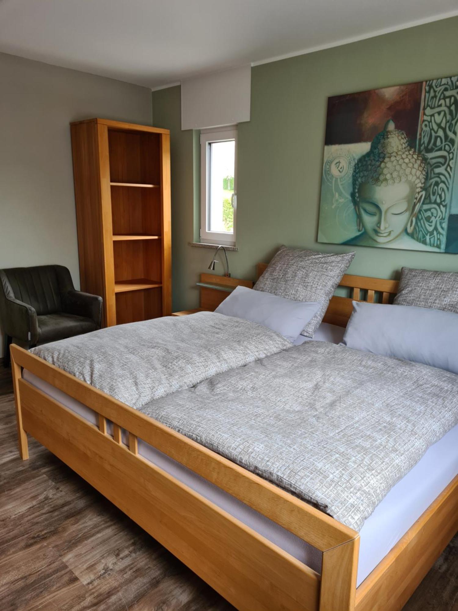 Ferienwohnung Burgblick Pelm Luaran gambar