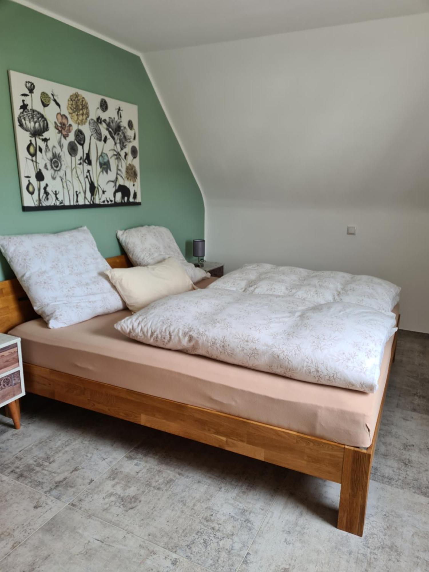 Ferienwohnung Burgblick Pelm Luaran gambar